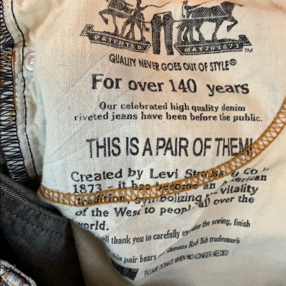 Levi’s - Picture 4 of 4